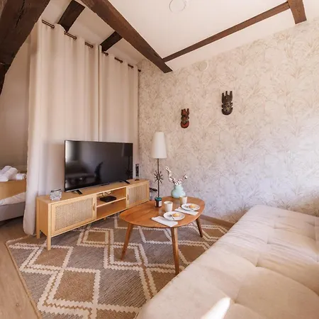 Apartment L'alcove Bourbonnaise - Au Coeur De Montlucon